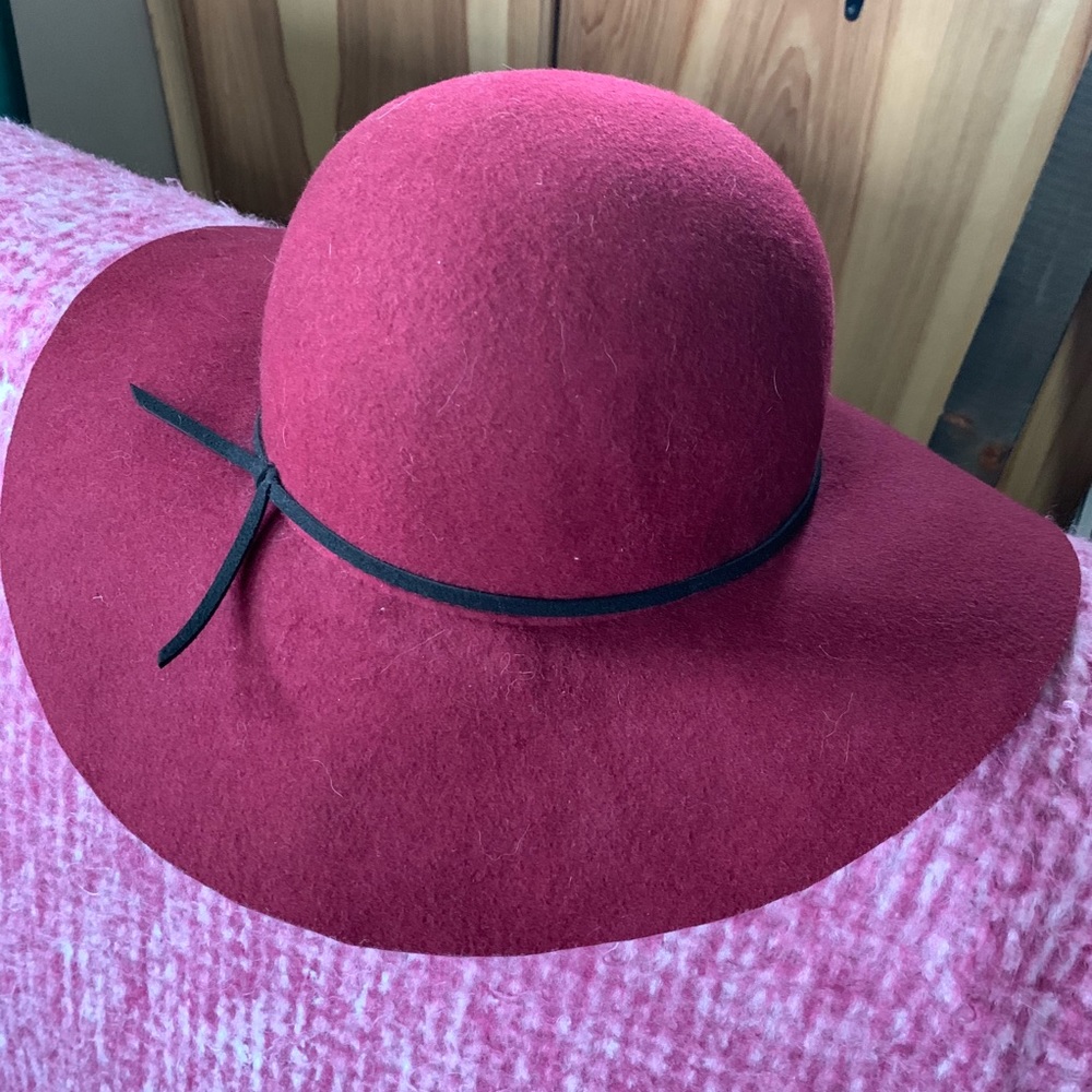 Burgundy wide brim hat